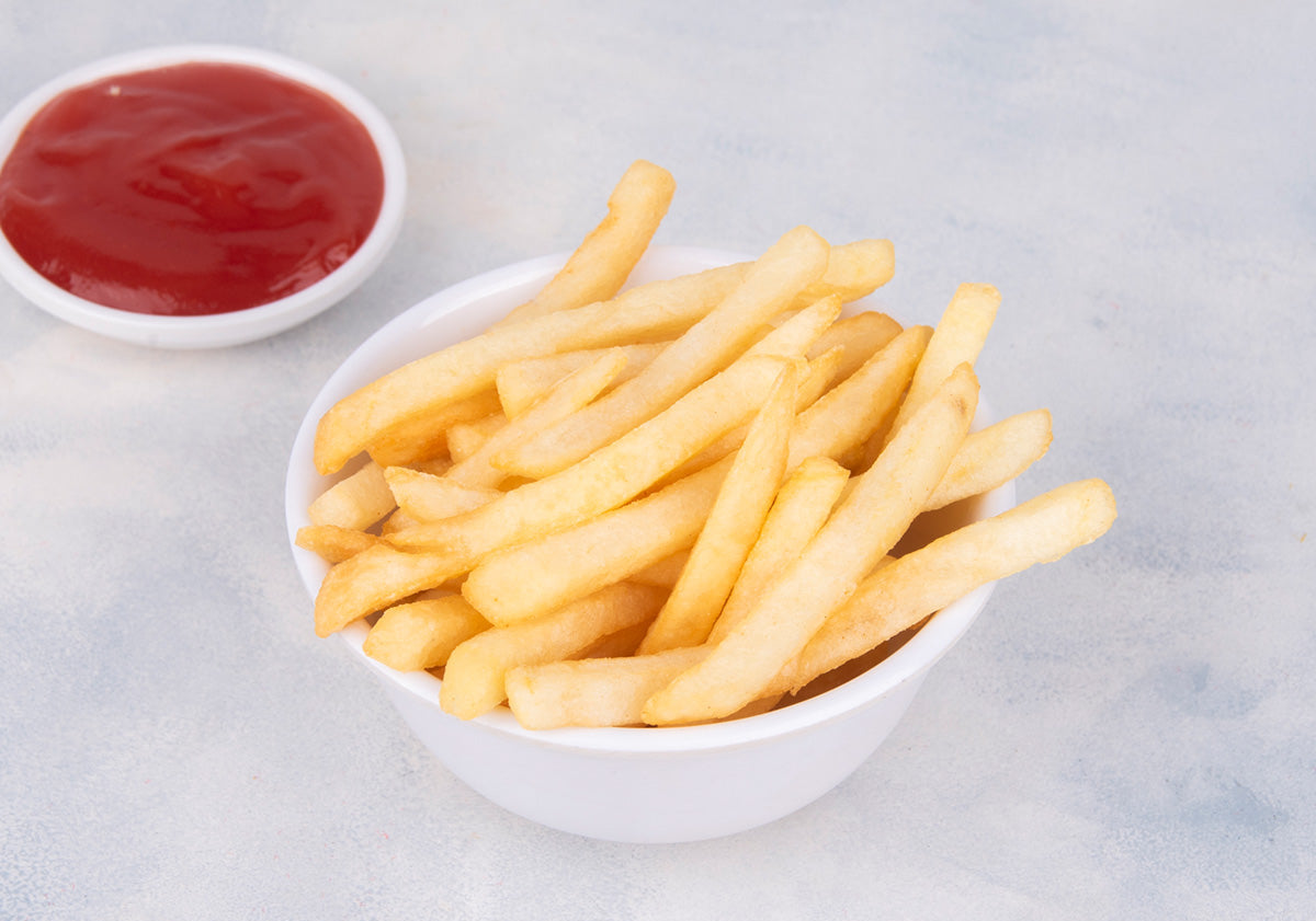 Delicious crispy French fries served as a fried starter at Heeran Al Dar Cafeteria.